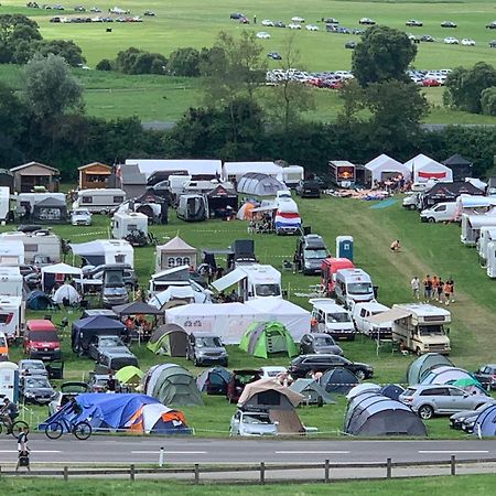 Hôtel Schitterhof Camping Weiss à Spielberg Bei Knittelfeld Extérieur photo